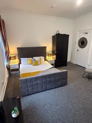 Photo 1- click for photo gallery